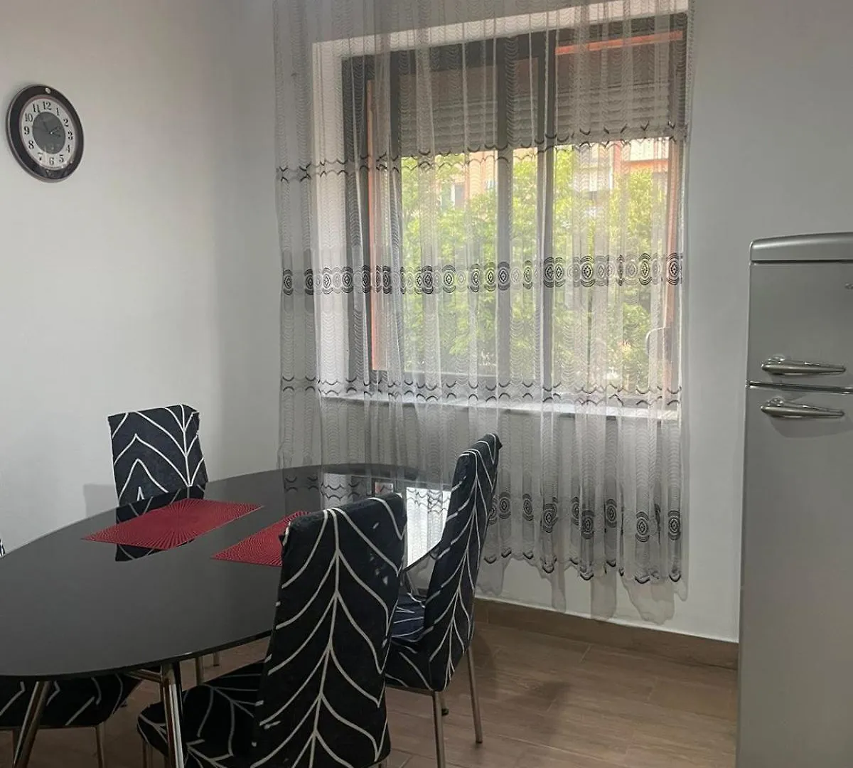 E&B Cosy Apartment 2 Tirana 0*,
